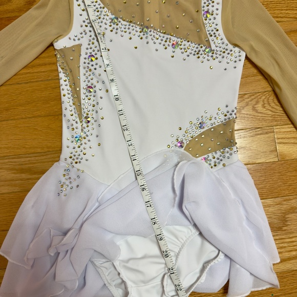 Figure Skating Dress Girls - Picture 4 of 6